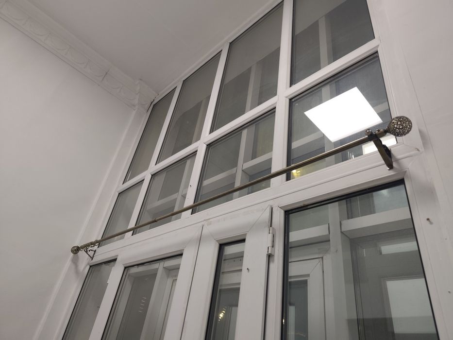 Продам гардину настенную