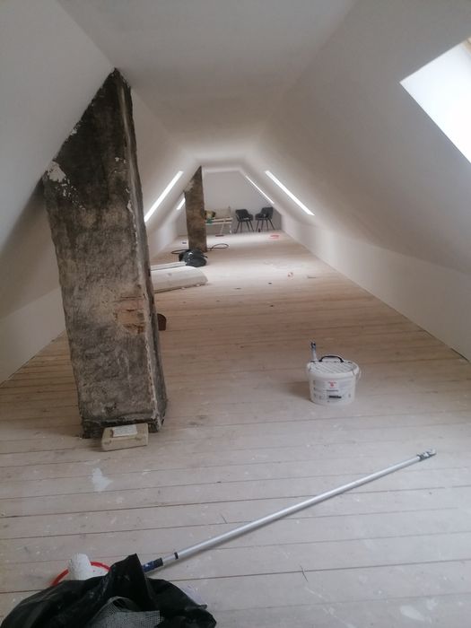 Tigla metalica jgheaburi burlane reparatii acoperis garduri terase foișoare