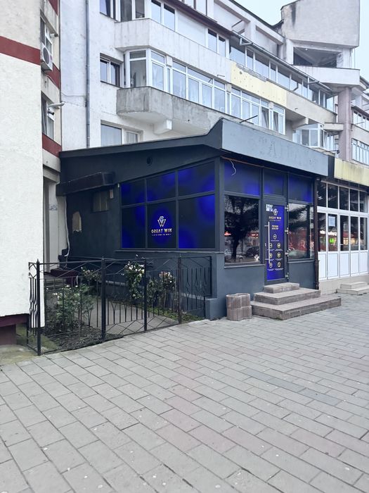 Vând spatiu comercial 85 mp, Botosani, Primăverii, la stradă