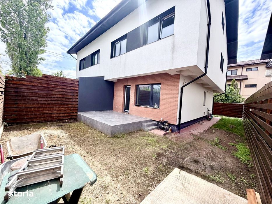 Casa P+1+M.5 cam.Util 152mp.Teren 204mp.Finsaje premium. Zona buna