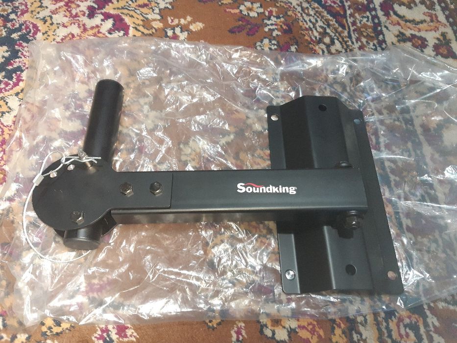 Кронштейн для акустики