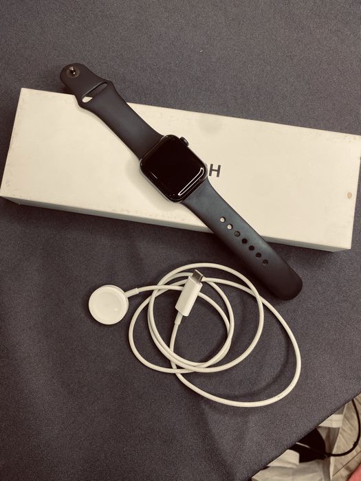 Apple Watch SE 2 40mm (32gb) starlight
