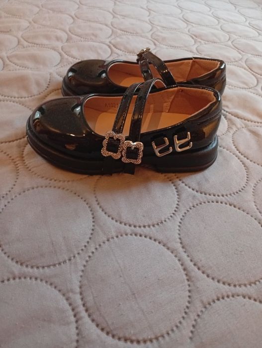 Compleuri și pantofi eleganti