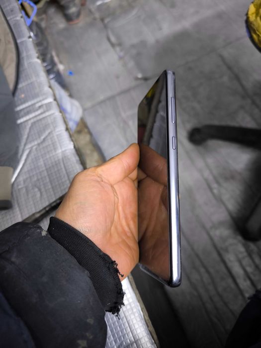 Samsung A73 5G в отличном состоянии