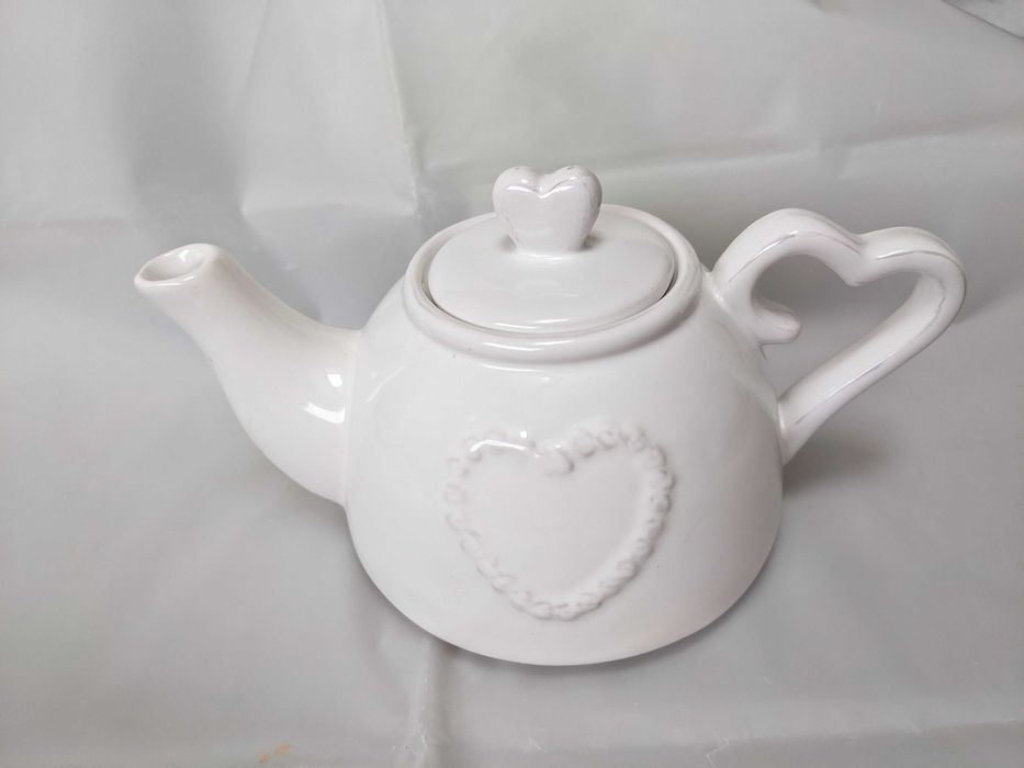 Set "Tea for One" Disraeli Pure Heart - ceramică albă - ca nou