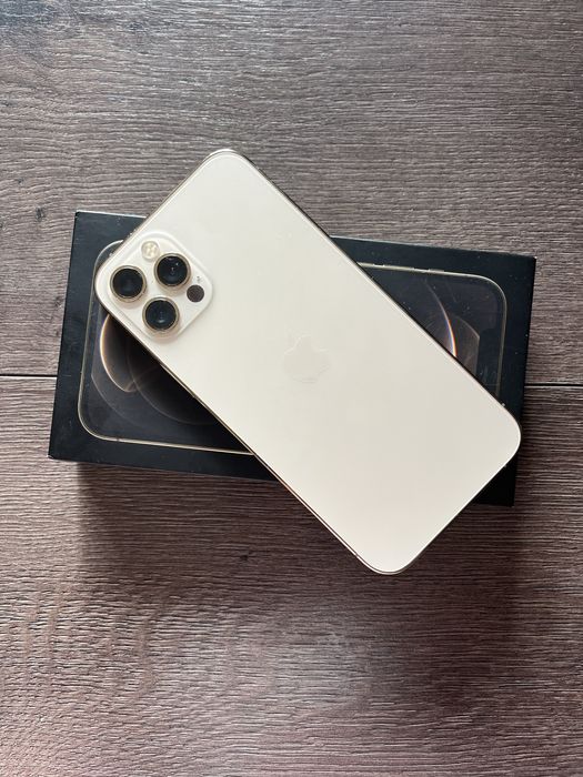 Телефон Iphone 12 Pro