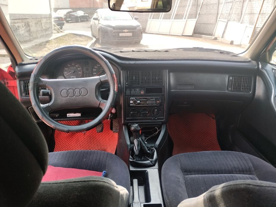 Продам Ауди 80 б4 2 инжектор