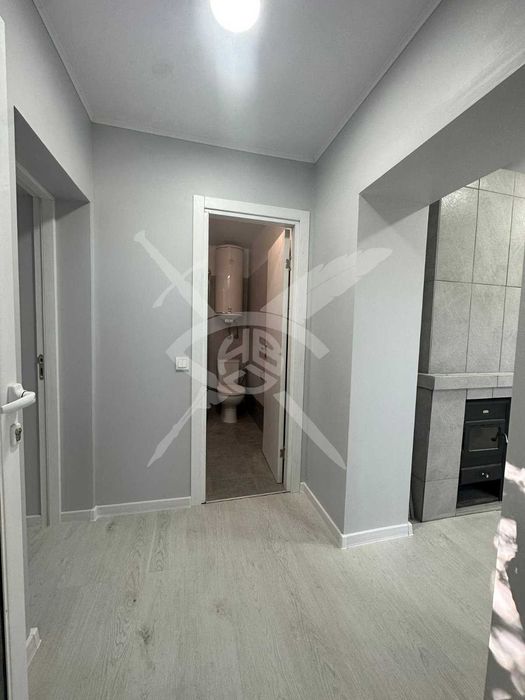 Къща - с. Подвис