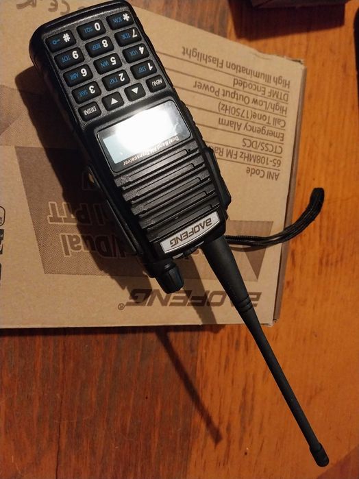 Set 2 statii radio PMR, Baofeng UV-9R Plus 10W si UV-82 8W