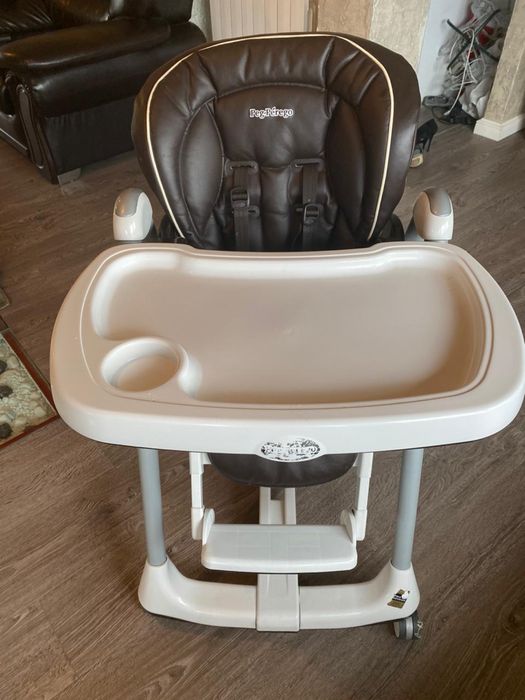 Детский стул для кормления Peg Perego