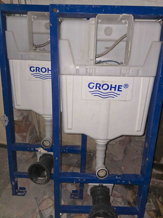 Конзолна тоалетна чиния Geberit със Структура за вграждане Grohe