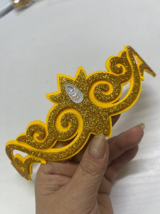 Тиара казахская, саукеле.