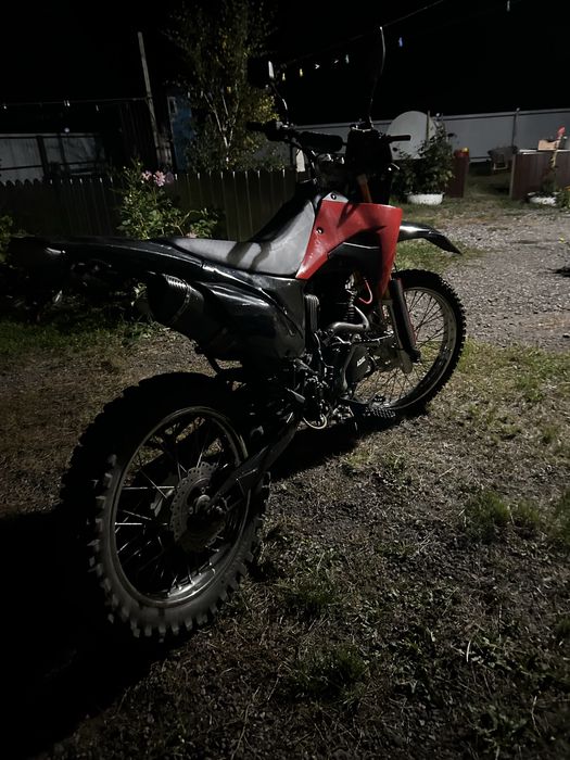 Продам эндуро 250сс