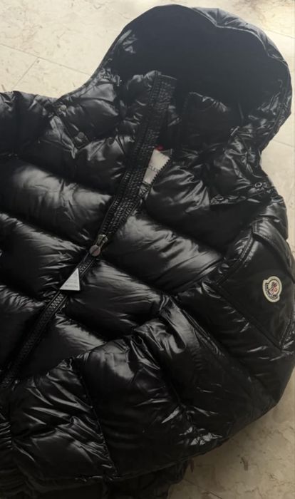 Яке Moncler maya