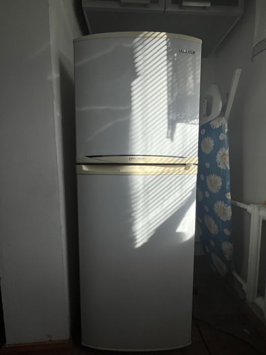 Холодильник samsung