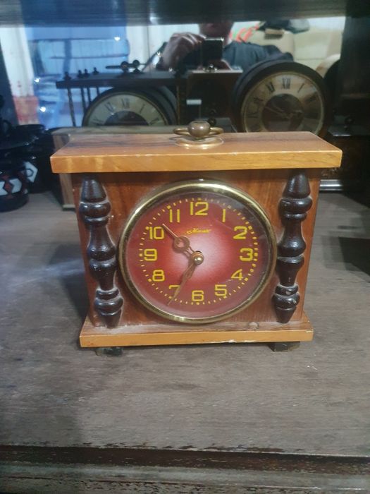 Настольные часы СССР механика