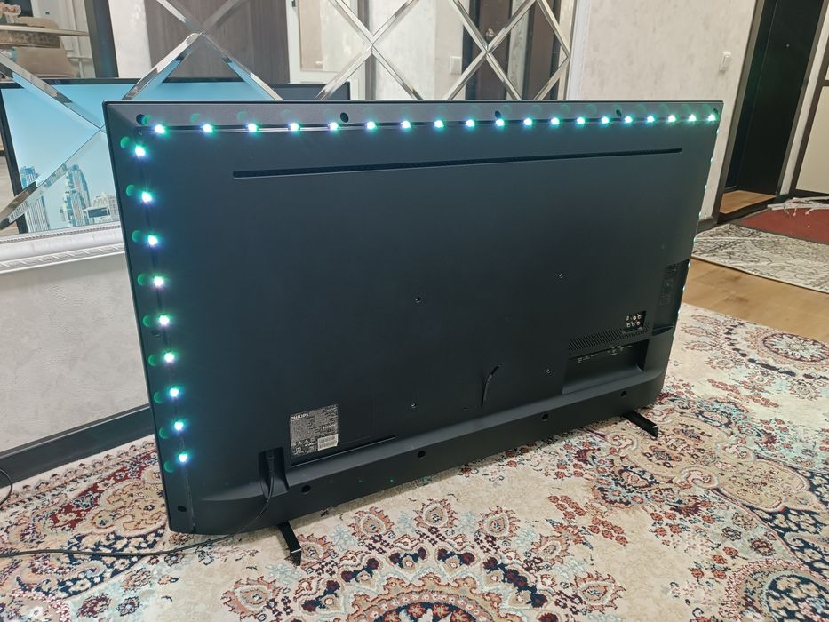 ТЕЛЕВИЗОР Philips Смарт Ambilight большой.