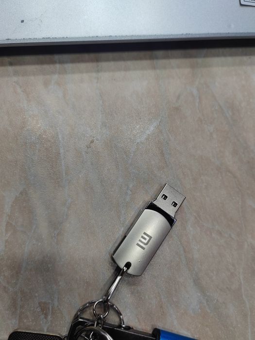 Usb 16 tb yangi ishlatilmagan