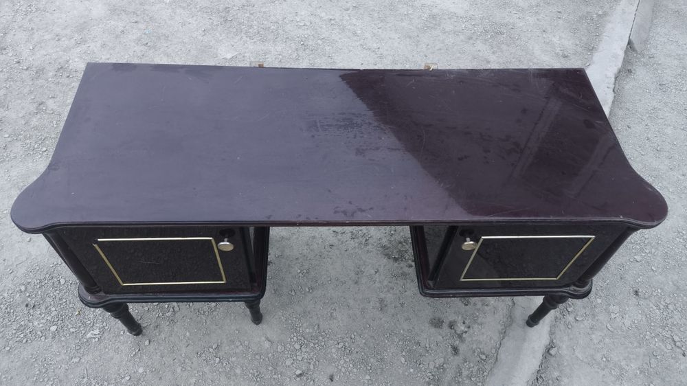 Стариный стол...