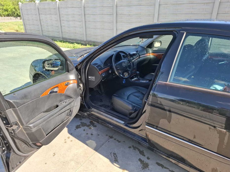 vand mercedes E Class W 211 an 2008