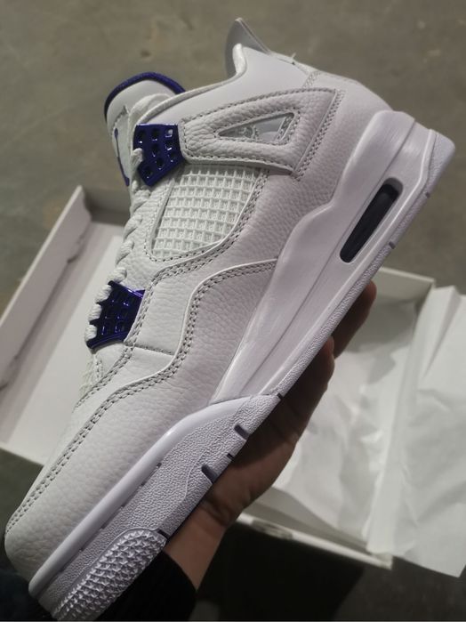 Air Jordan 4 Retro Metallic Purple
