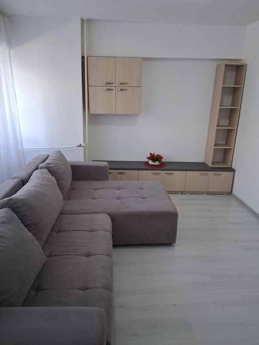 Apartamente de închiriat