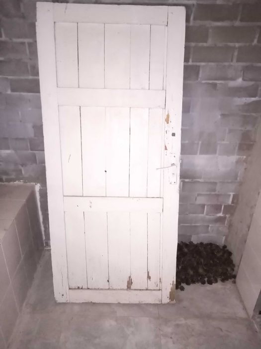 Продам дверь бу, дерево