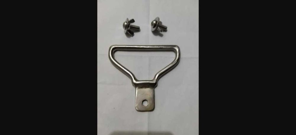 Шланг за сух костюм и водолазни принадлежности.