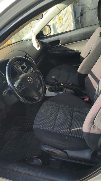 Mașină Mazda 6..