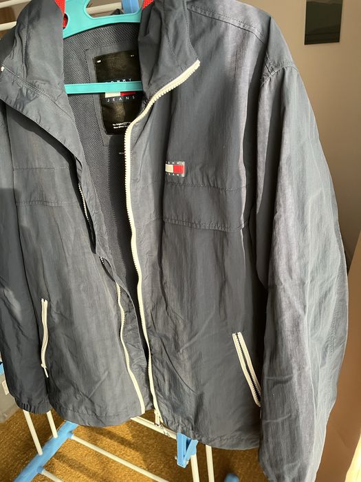 Jacketa geaca subtire Tommy Jeans bleumarin