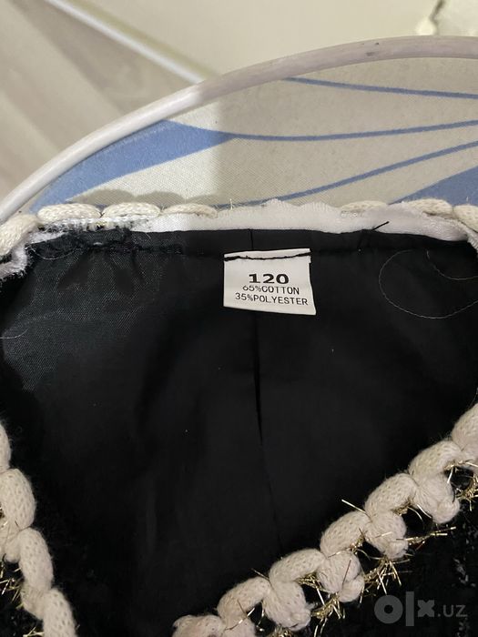 Продам курточку на девочку и платья