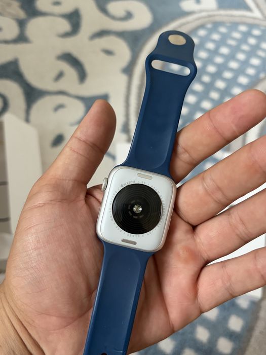 Apple Watch SE Gen 2 44 mm