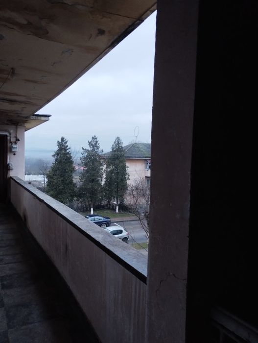 Închiriez/vând garsonieră Călan