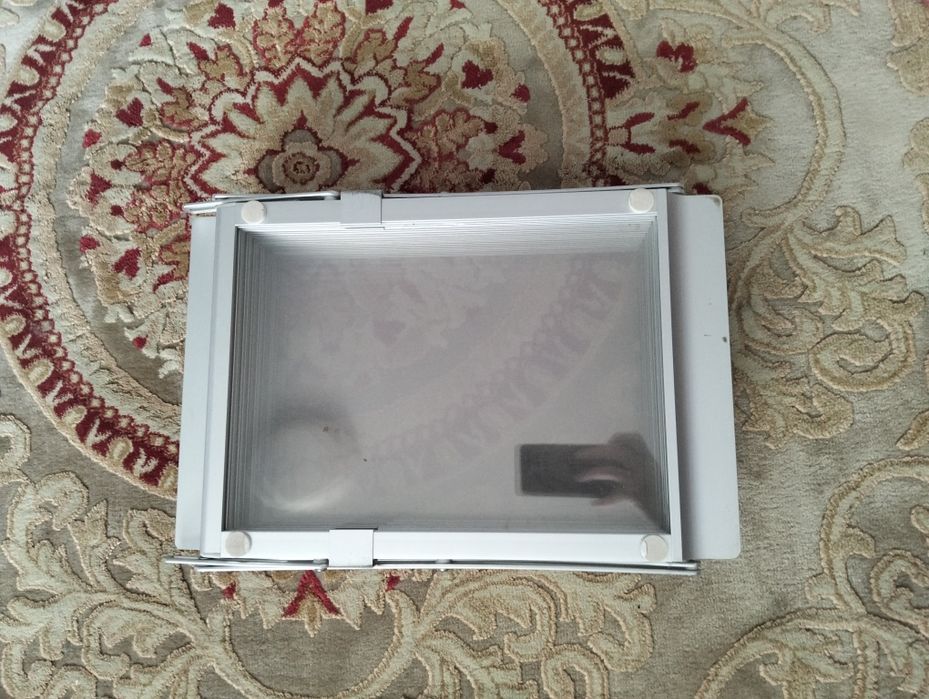 Полка для рекламирования