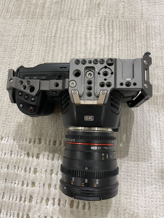 Blackmagic Design Pocket 6K кинокамера