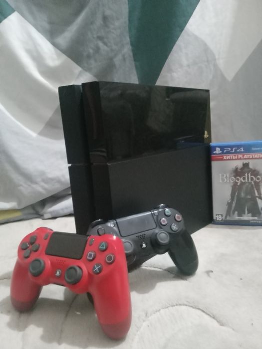 Продам плэйстэйшн 4