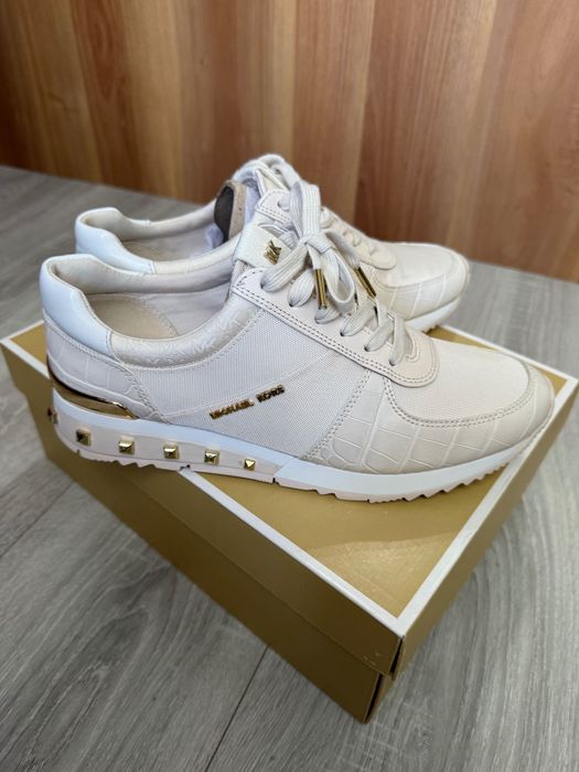 Adidasi Michael Kors noi în cutie mărimea 39