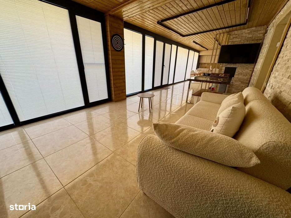 COSMOPOLIS - Apartament cu 3 camere si gradina, mobilat si utilat.