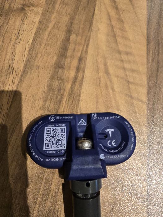 Senzori presiune BLE originali Tesla