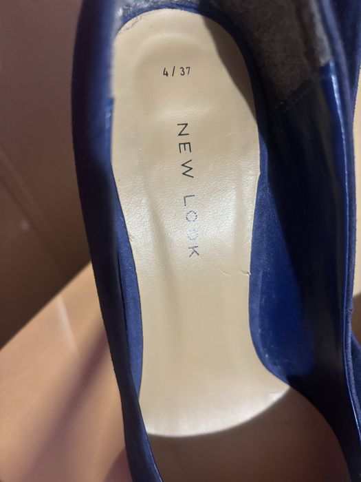 Токчета  тъмно сини велур