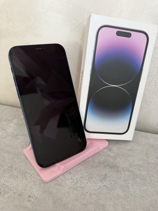 Продам в отличном состоянии iphone 12
