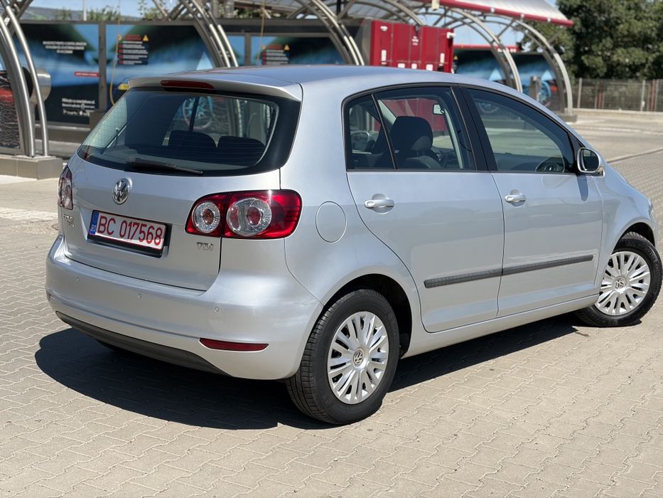 VOLKSWAGEN Golf Plus 2011 — imagine 3