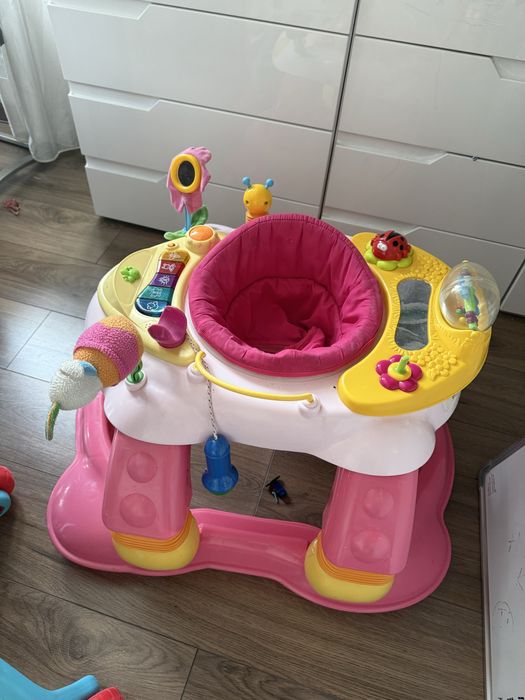 Проходилка за бебе момиче