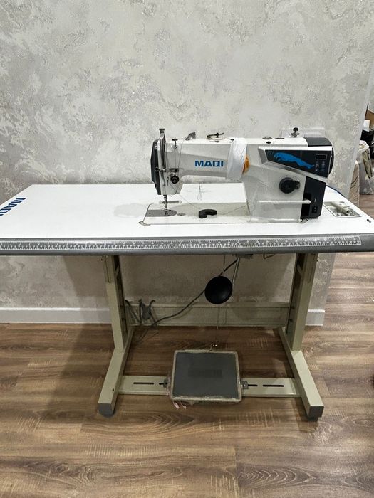 Продаётся швеиная машина