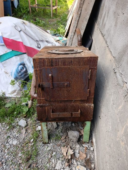 Продам металическую  печь.