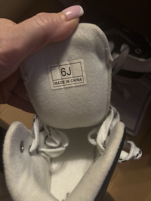 Продам коньки детские