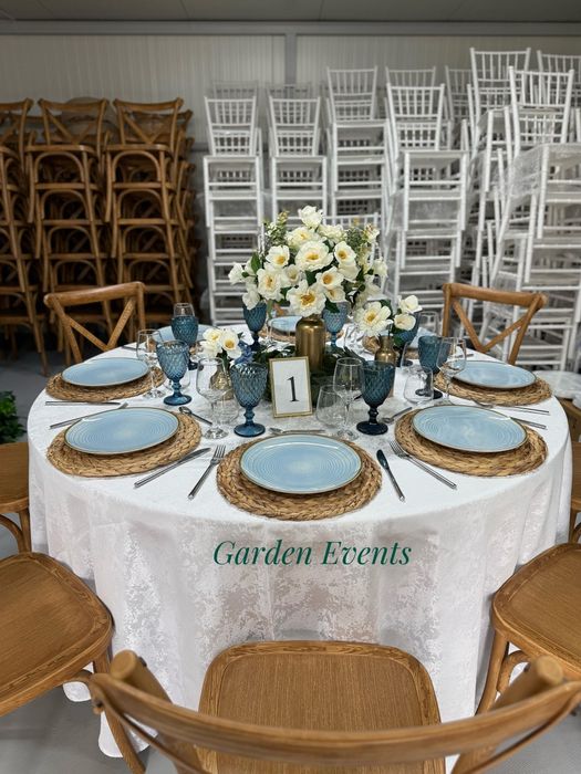 Cort corturi evenimente de inchiriat / mese si scaune