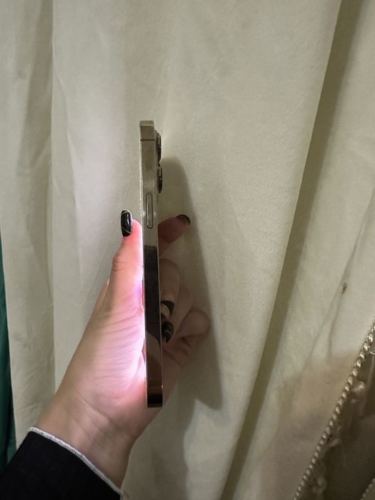 Продам айфон 13 pro память 1 Т