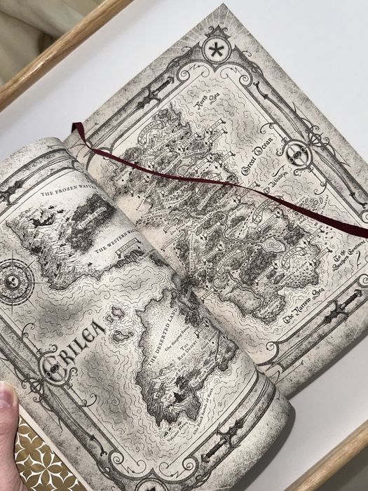 Книги на английски език/ Throne of Glass Sara J. Maas/ Books