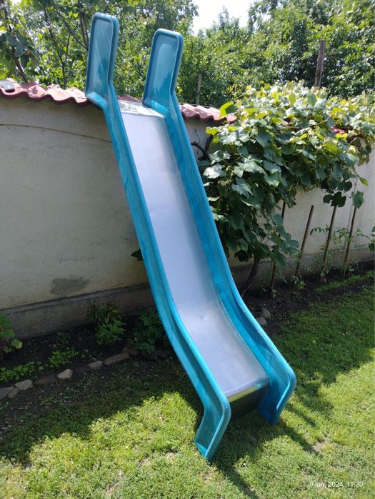 Tobogan și căluț